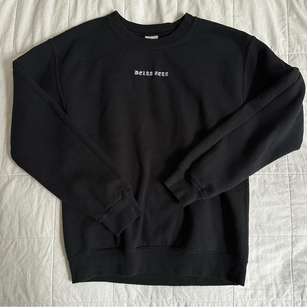 Delta Zeta crewneck